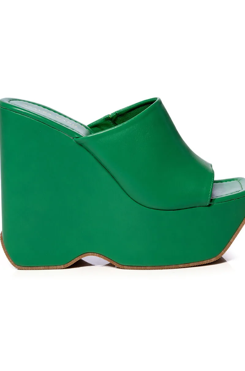 AZALEA WANG DAIANE SLIP ON WEDGE SANDAL IN GREEN