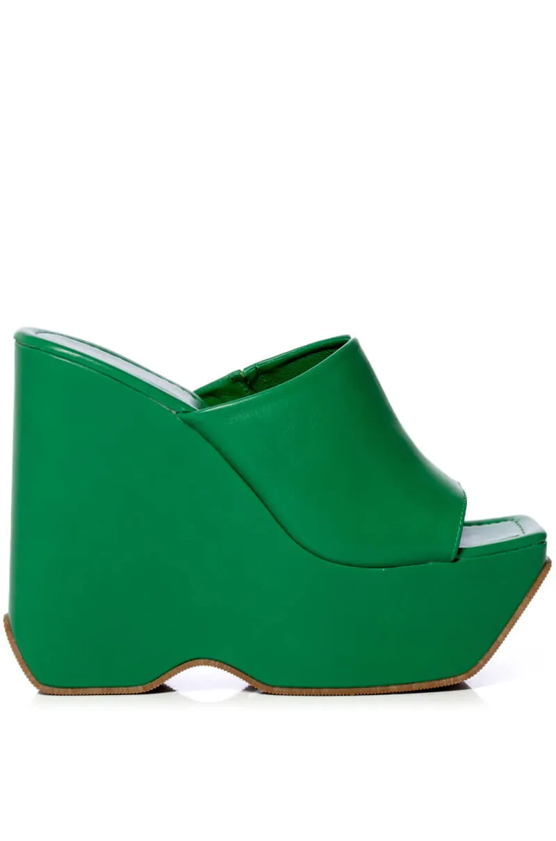 AZALEA WANG DAIANE SLIP ON WEDGE SANDAL IN GREEN