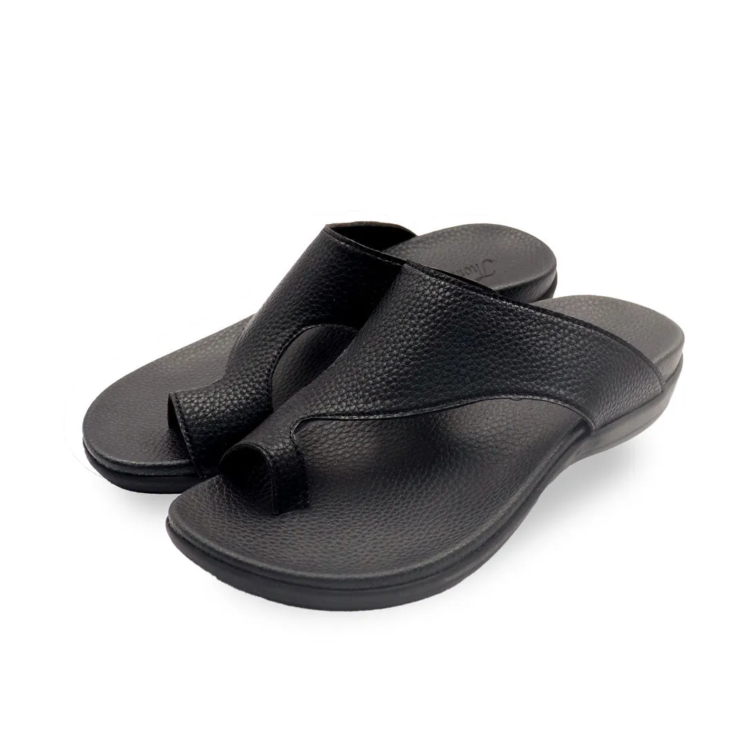 [EXTRA 20% off at cart] Simple Toe Strap Flat Sandals