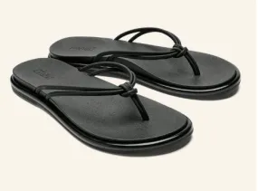 Olukai Women's Aka Sandal /Black